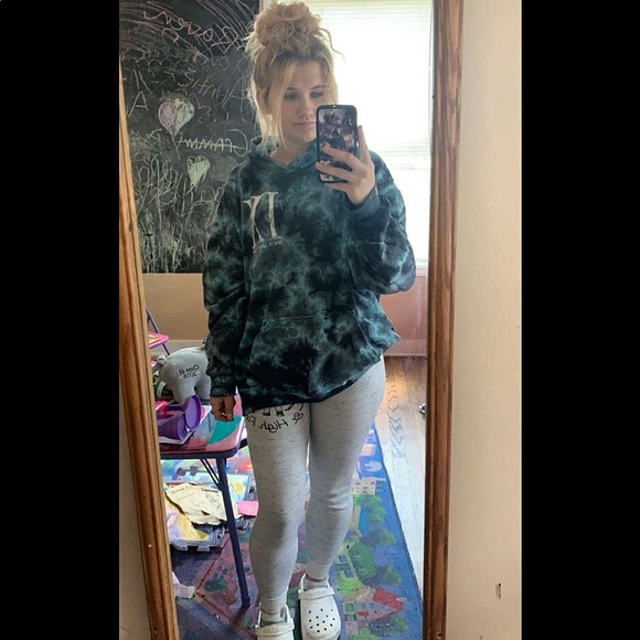 Meet your Posher, Victoria - Picture 3 of 4